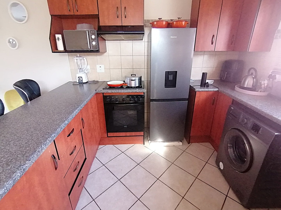 2 Bedroom Property for Sale in Hillside Free State